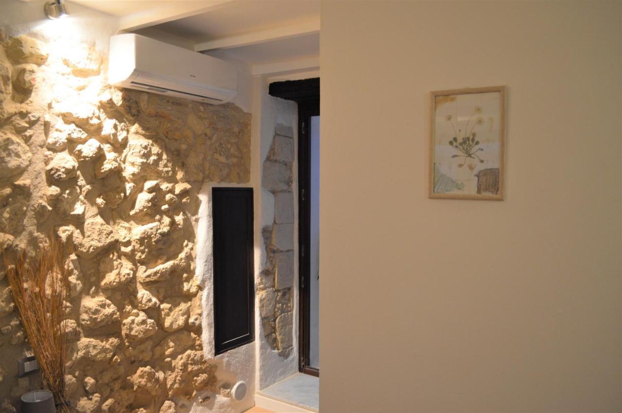 Domu 600 - Suite Mini Appartamento Cagliari Centro Storico Ngoại thất bức ảnh