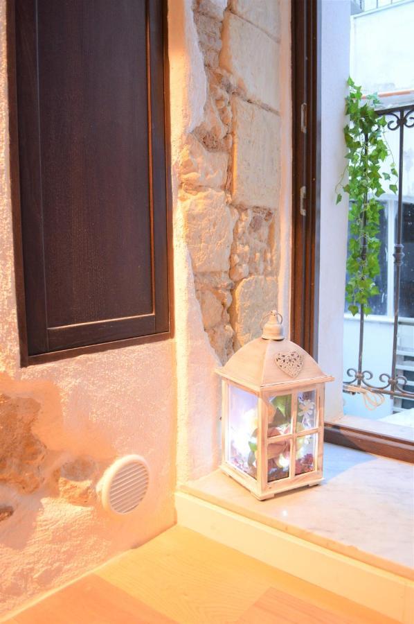 Domu 600 - Suite Mini Appartamento Cagliari Centro Storico Ngoại thất bức ảnh