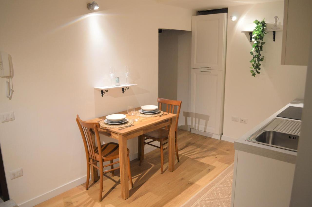 Domu 600 - Suite Mini Appartamento Cagliari Centro Storico Ngoại thất bức ảnh