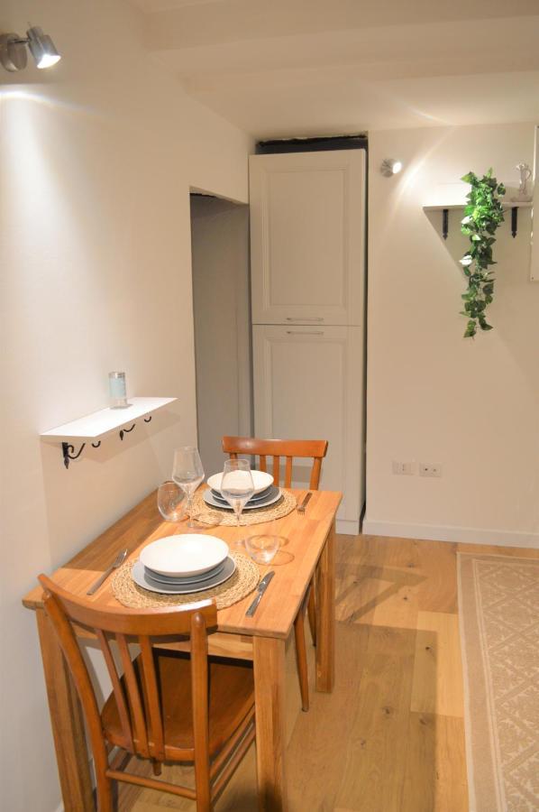 Domu 600 - Suite Mini Appartamento Cagliari Centro Storico Ngoại thất bức ảnh
