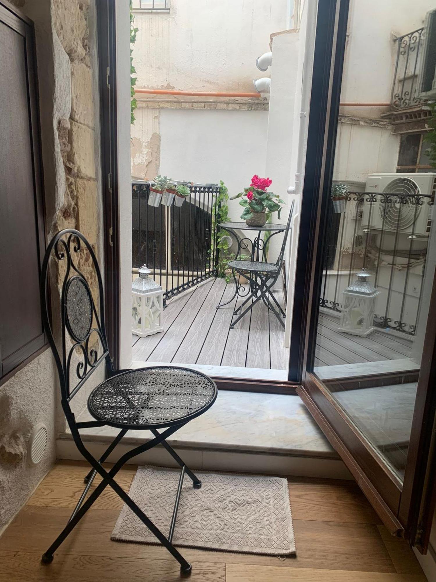 Domu 600 - Suite Mini Appartamento Cagliari Centro Storico Ngoại thất bức ảnh